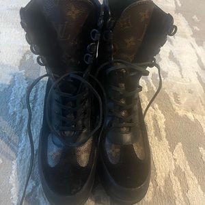 Authentic Louis Vuitton Combat Boots, size 40